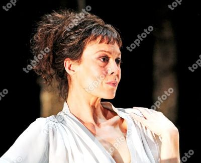 medea16.jpg
