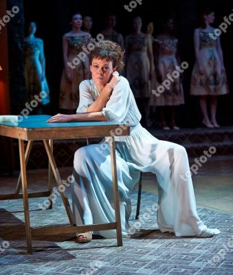 medea22.jpg